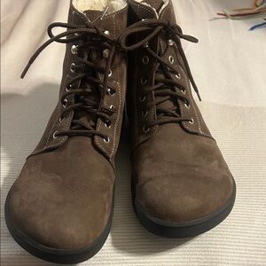 Women's Winter Lined Barefoot Brown Lace-Up Boots